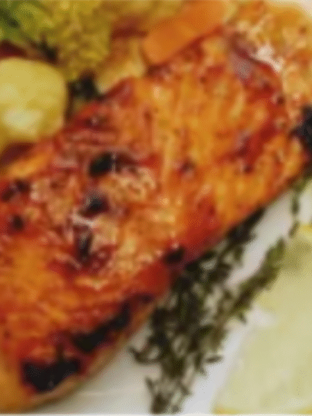 salmón caramelizado con verduras