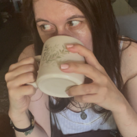 mi foto yo tomando café