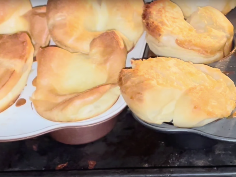 popovers recién horneados