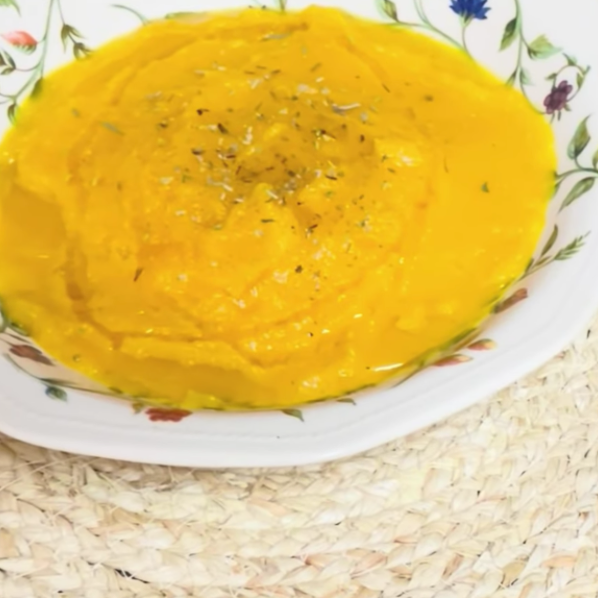 Crema de calabaza casera: la receta fácil, reconfortante y llena de sabor que siempre sale bien.