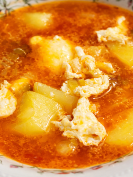 guiso de patatas con huevo